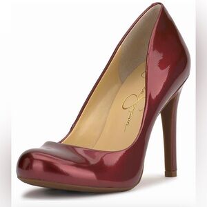 Jessica Simpson Calie Classic Pump
Oxblood Color